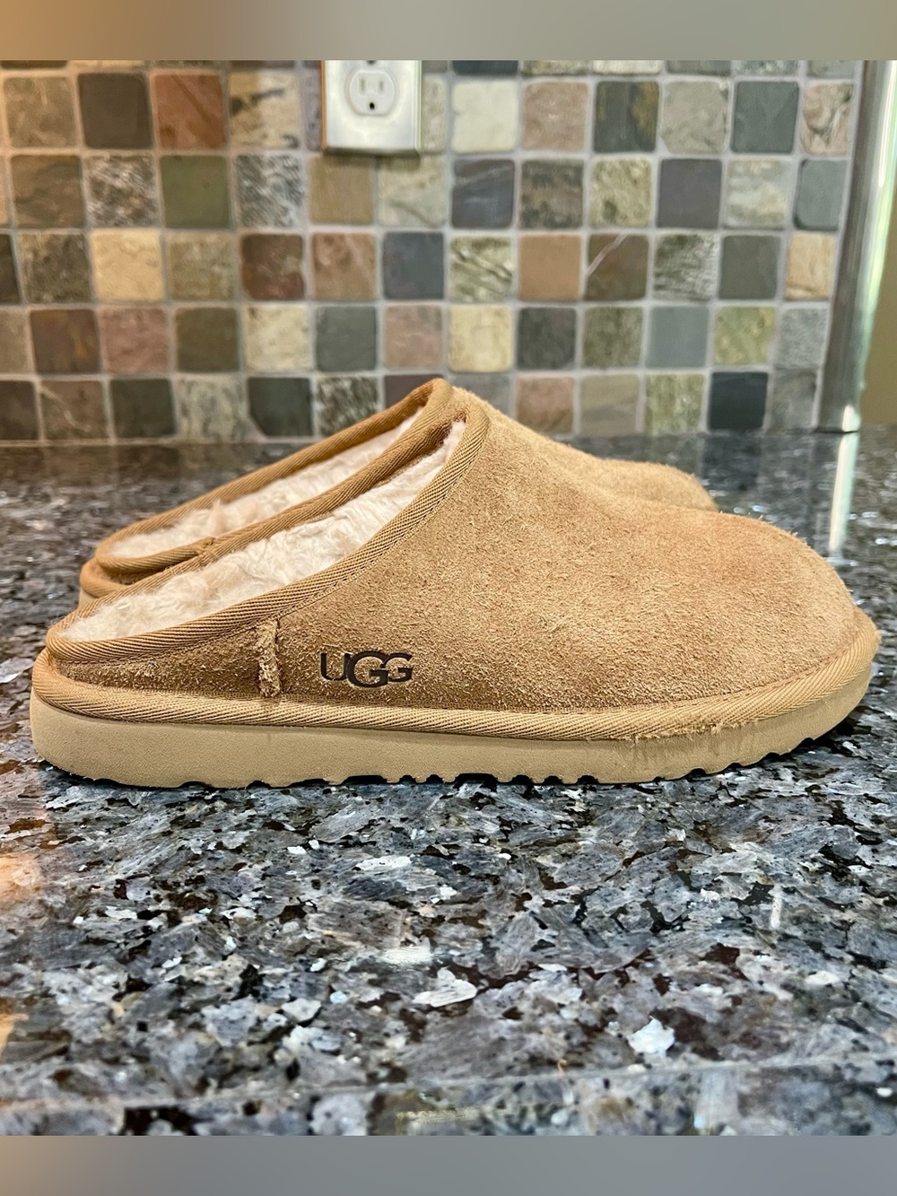 UGG Classic Slip-On Shearling Lined Slippers M4/W5.5-6